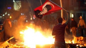 560853-turkey-protests-e1371653384816